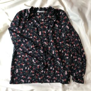 Floral kfashion blouse with tie detail